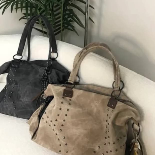새거)스터드 토트백 숄더백 가방 보부상백 미스치프 보헤미안서울 코이세이오