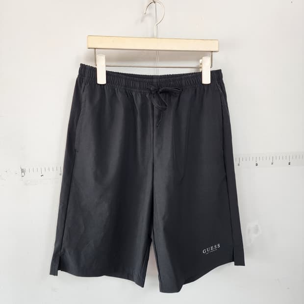 Guess 반바지 블랙