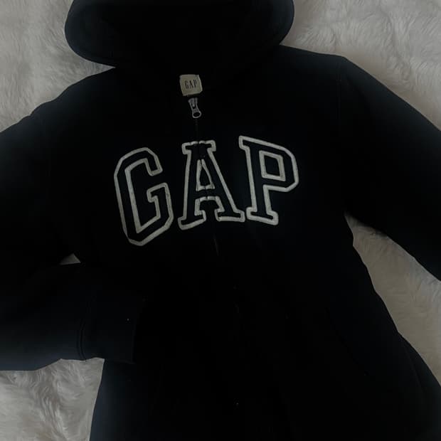 갭 후드집업