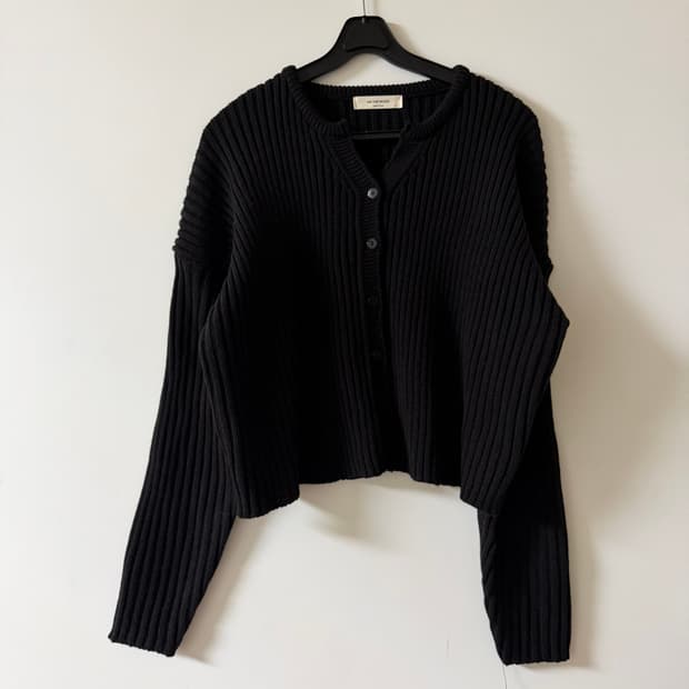 새상품 여자 라운드넥 가디건 (블랙)