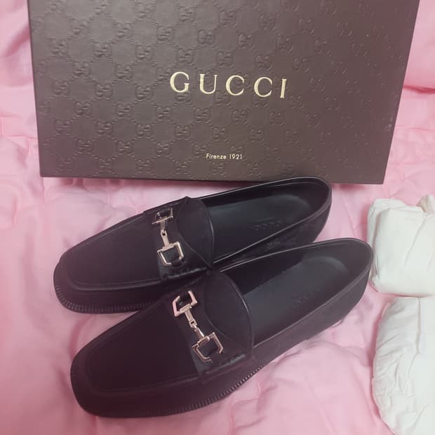 정품)급처미사용새상품!구찌 로고 홀스빗 로퍼 구두 플랫슈즈 단화