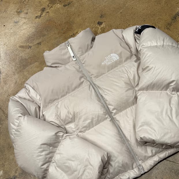 노스페이스 눕시 아이보리 숏패딩
