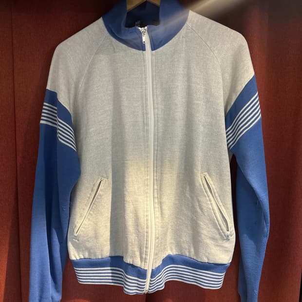 코르티스맛 집업