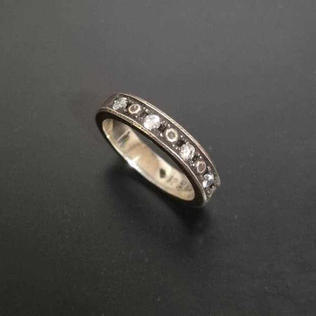 (15호)비주류 7pave ring(white) 팝니다