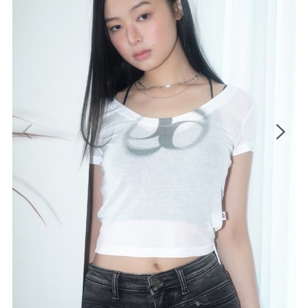 애즈온 시스루 반팔티 화이트