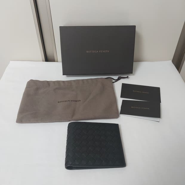 [미사용/정품] 보테가베네타 인트레치아토 반지갑