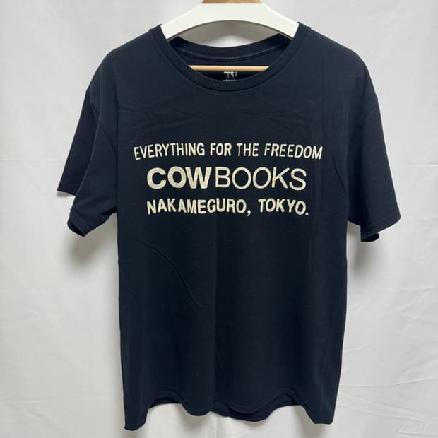 [L] COWBOOKS 카우북스 티셔츠 BLACK