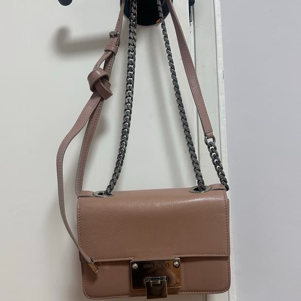 JIMMY CHOO 지미추 체인 숄더백