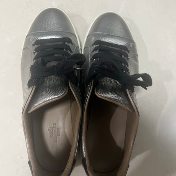 정품 에르메스 스니커즈