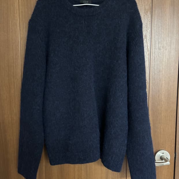 Cos 모헤어 네이비 니트