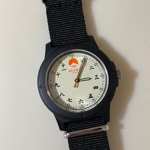 BEAMS 빔즈 한자 손목시계 블랙