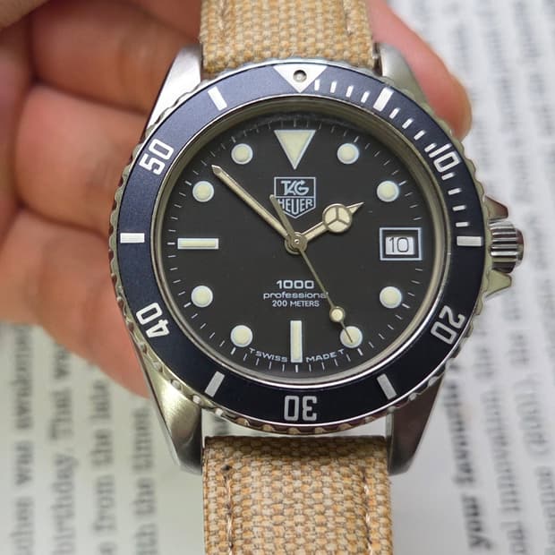 레어] 빈티지 태그호이어 프로페셔널 1000 블랙판 벤츠핸즈 쿼츠
