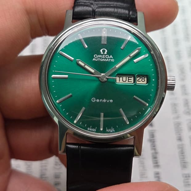 빈티지 오메가 제네브 그린썬레이 데이데이트 오토매틱 드레스워치

