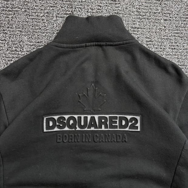 디스퀘어드 빅로고 올드스쿨 하이넥 스웻 집업 자켓 2135