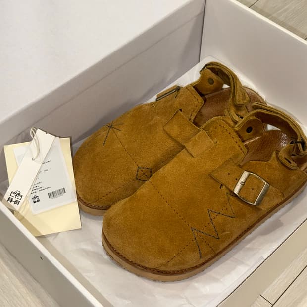 sliders shoes camel