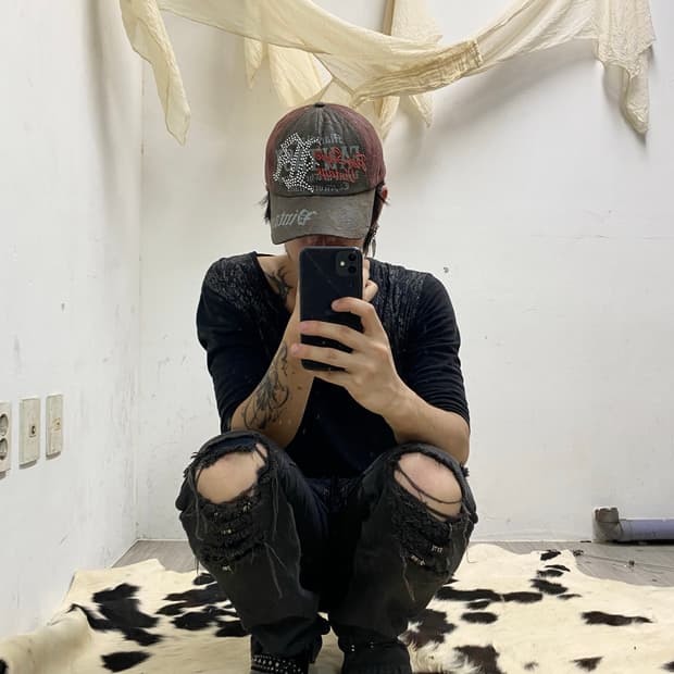 [ROCK N’ BLUE]Crack Design Cubic Cap