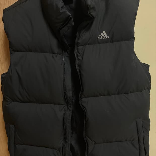 아디다스 패딩조끼