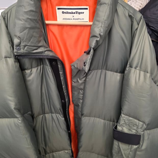 오니츠카타이거 x 안드레아 폼필리오 패딩 L