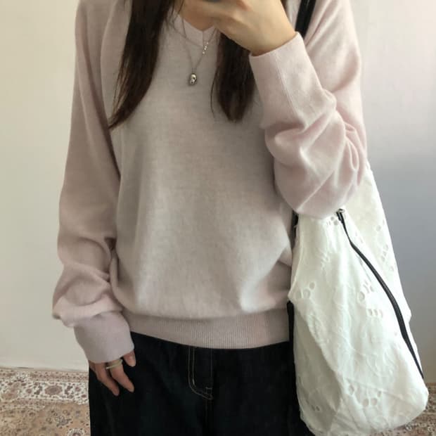 라이컨애로우 FW 캐시미어 브이넥 니트 베이비핑크