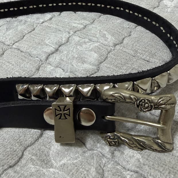 ERD CLASSIQUE CEINTURE CLOUTÉE(90)