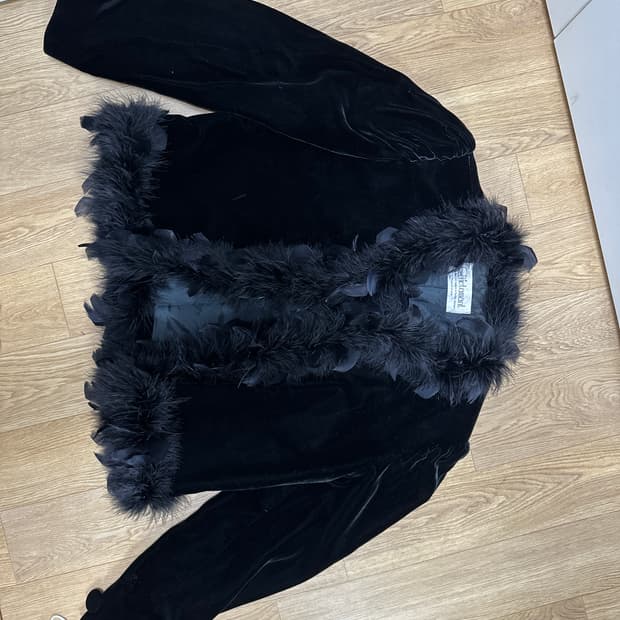 깃털 벨벳 자켓