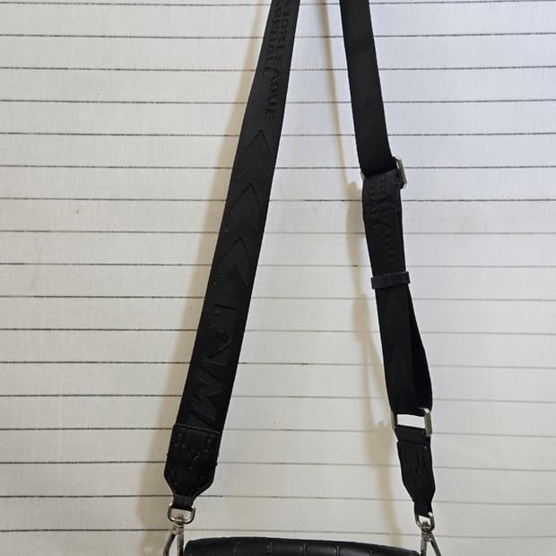 MLB NY 로고 블랙 크로스백