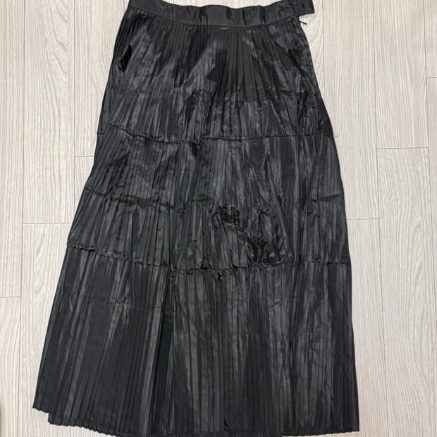 에옹쓰 eonts morphism skirt