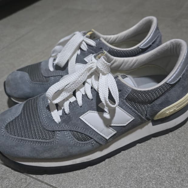 뉴발란스990 v1그레이 화이트