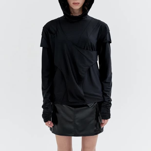 CUFFS SHIRRING LAYERED HOODED TOP
