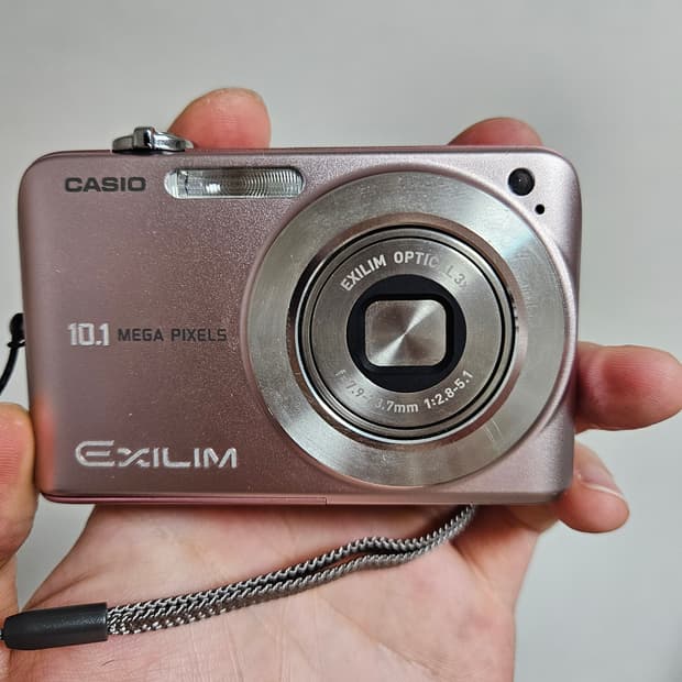 [은채 디카] 카시오 엑슬림 EX-Z1050 핑크 디카 르세라핌