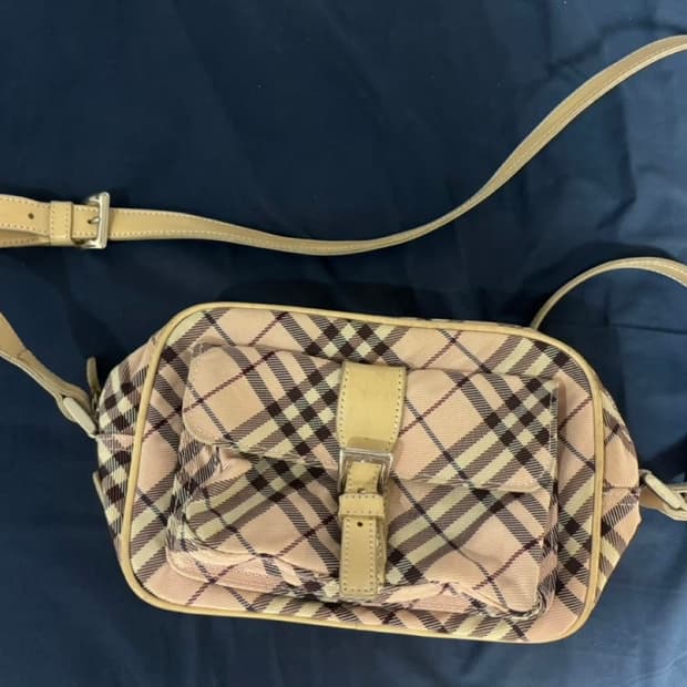 버버리 핑크 체크 크로스백
