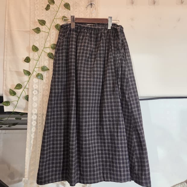 차콜 체크 랩스커트