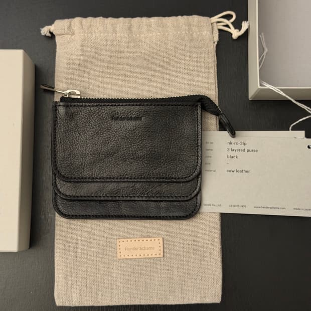 핸더스킴 3 layered purse black 새상품