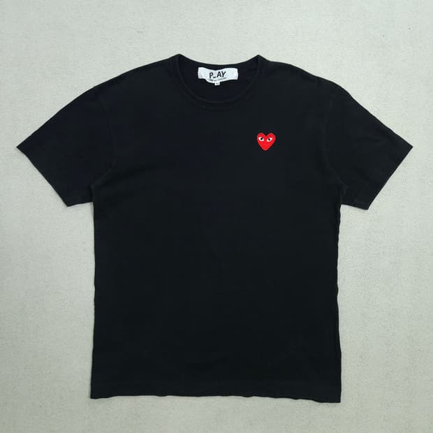 꼼데가르송 하트 와펜 반팔티 XL 블랙