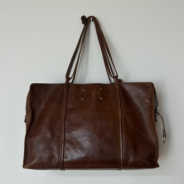 마르지엘라 브라운 토트백