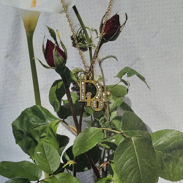 디올 풀다이아 로고 업사이클링 골드 목걸이