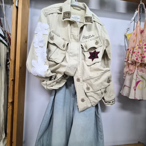 써스데이 아일랜드 자수와팬 코튼사파리