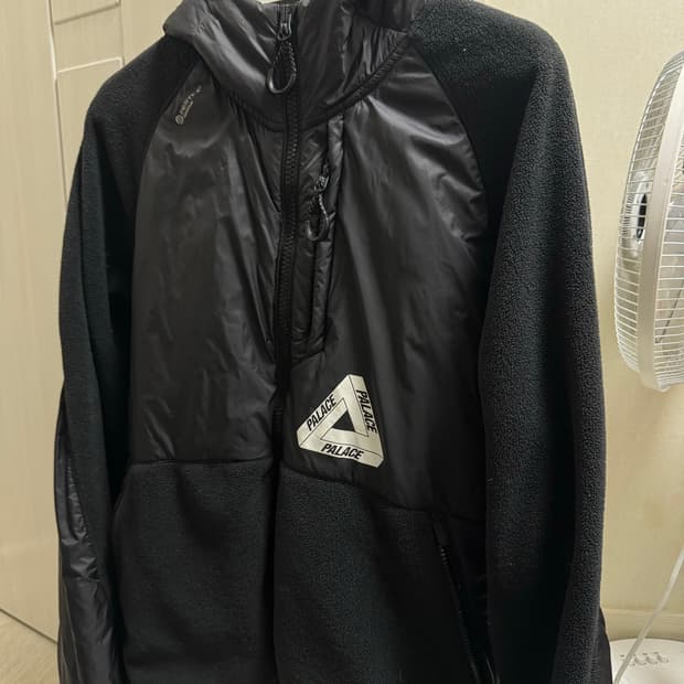 팔라스 자켓 M사이즈 판매합니다