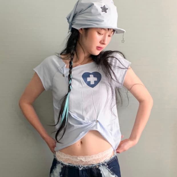 샵페어리 버튼업 조디악 하프 티 스카이블루