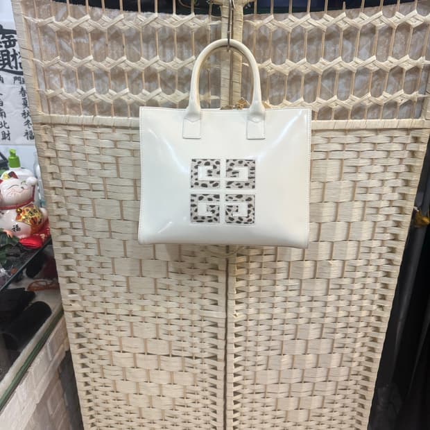 정품 지방시 빈티지 옵세디아 2way백 팝니다