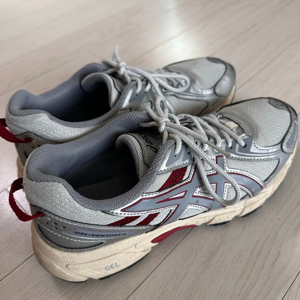 아식스 젤 벤쳐 6 버건디 