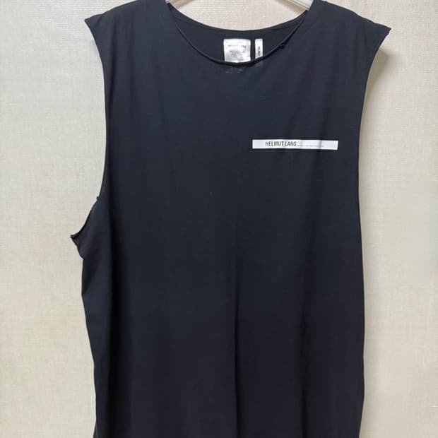 logo sleeveless top