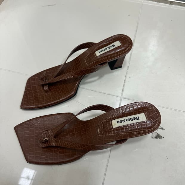 Reike nen 레이크넨 샌들힐