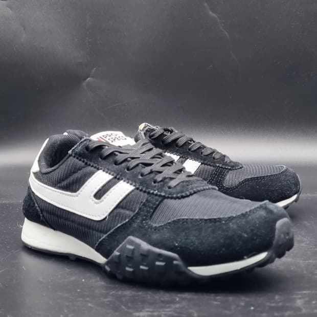 프로스펙스 attr102 여성운동화235 