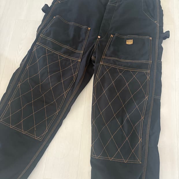 캐피탈 럼버팬츠 블랙