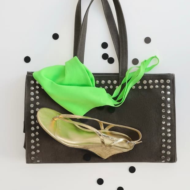 기마구아스 Midi Shopper 스터드 미디 쇼퍼백/그레이