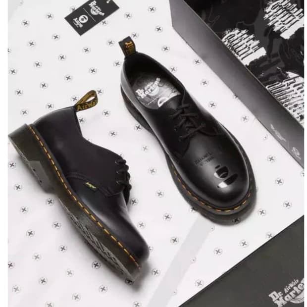 닥터마틴 베이프 1461 스무스레더