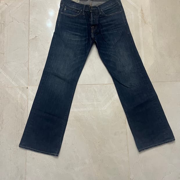 아베크롬비 앤 핏치 Abercrombie & Fitch (A&F) 청바지