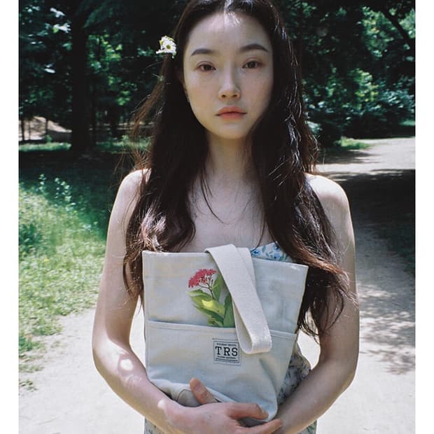 투어리스트 PIOUE-NIOUE CANVAS TOTE BAG. CREAM