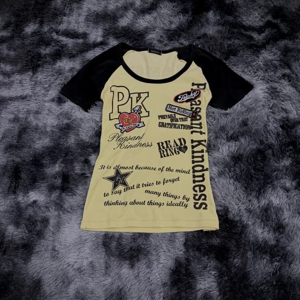 나그랑 키치 레터링 패치디테일 연노랑 반팔